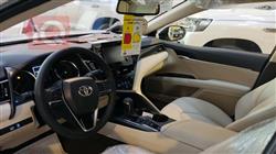 تۆیۆتا کامری